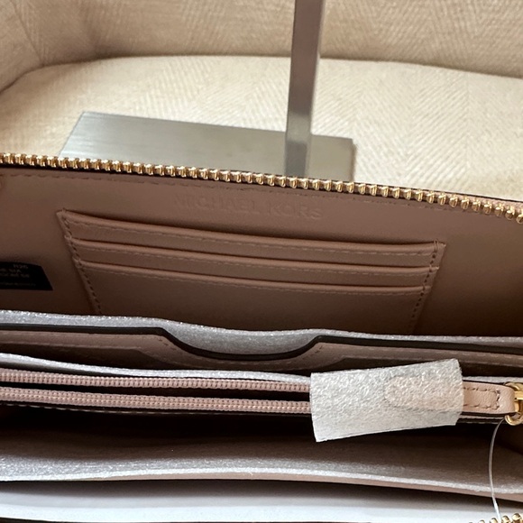 Michael Kors Pink on Pink Logo Wallet - Picture 7 of 7